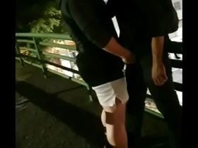 Mamando novinho pauzudo na rua sp ( completo no x red)