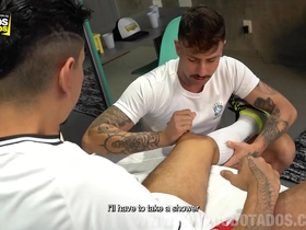 Fodeu o puto durante o atendimento